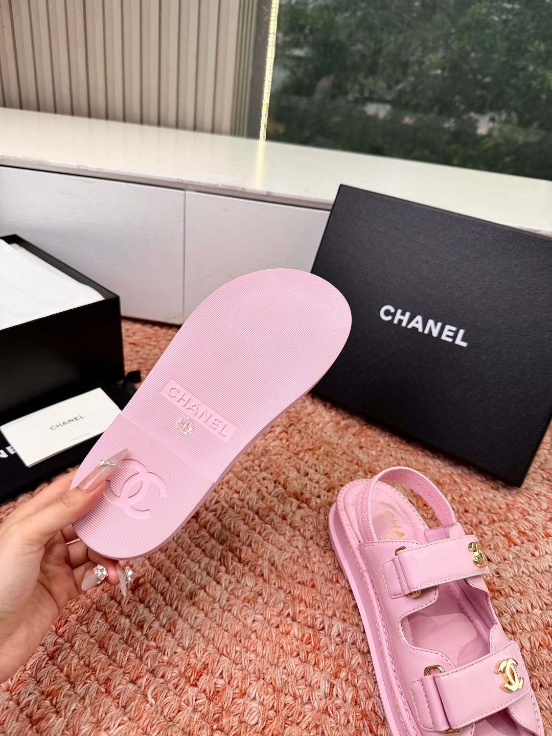 🌾G273顶级Chanel 2026ss小香沙滩凉鞋 顶级专柜品质 每年必入的经典款之一！最新出双C金属