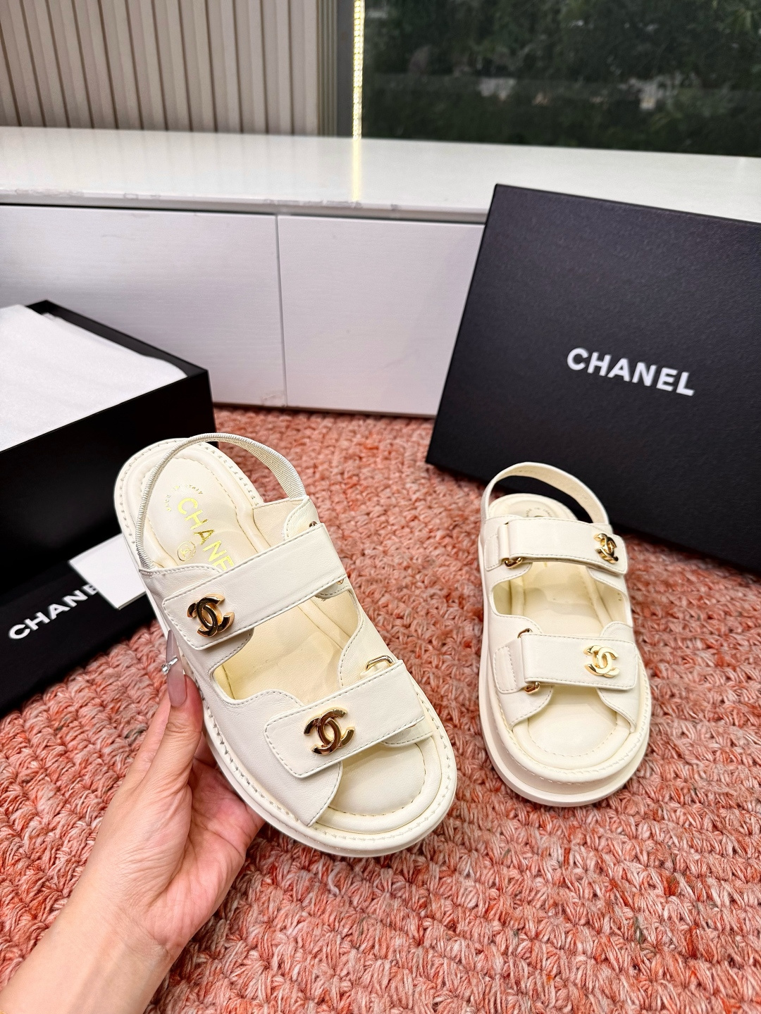 🌾G273顶级Chanel 2026ss小香沙滩凉鞋 顶级专柜品质 每年必入的经典款之一！最新出双C金属