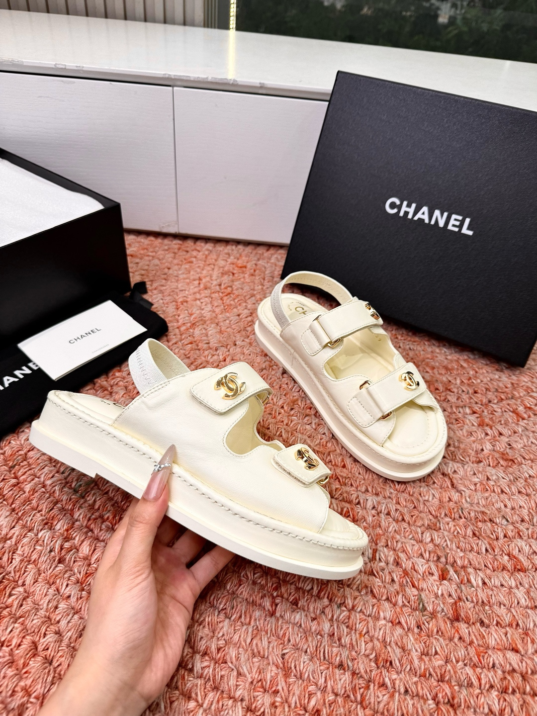 🌾G273顶级Chanel 2026ss小香沙滩凉鞋 顶级专柜品质 每年必入的经典款之一！最新出双C金属