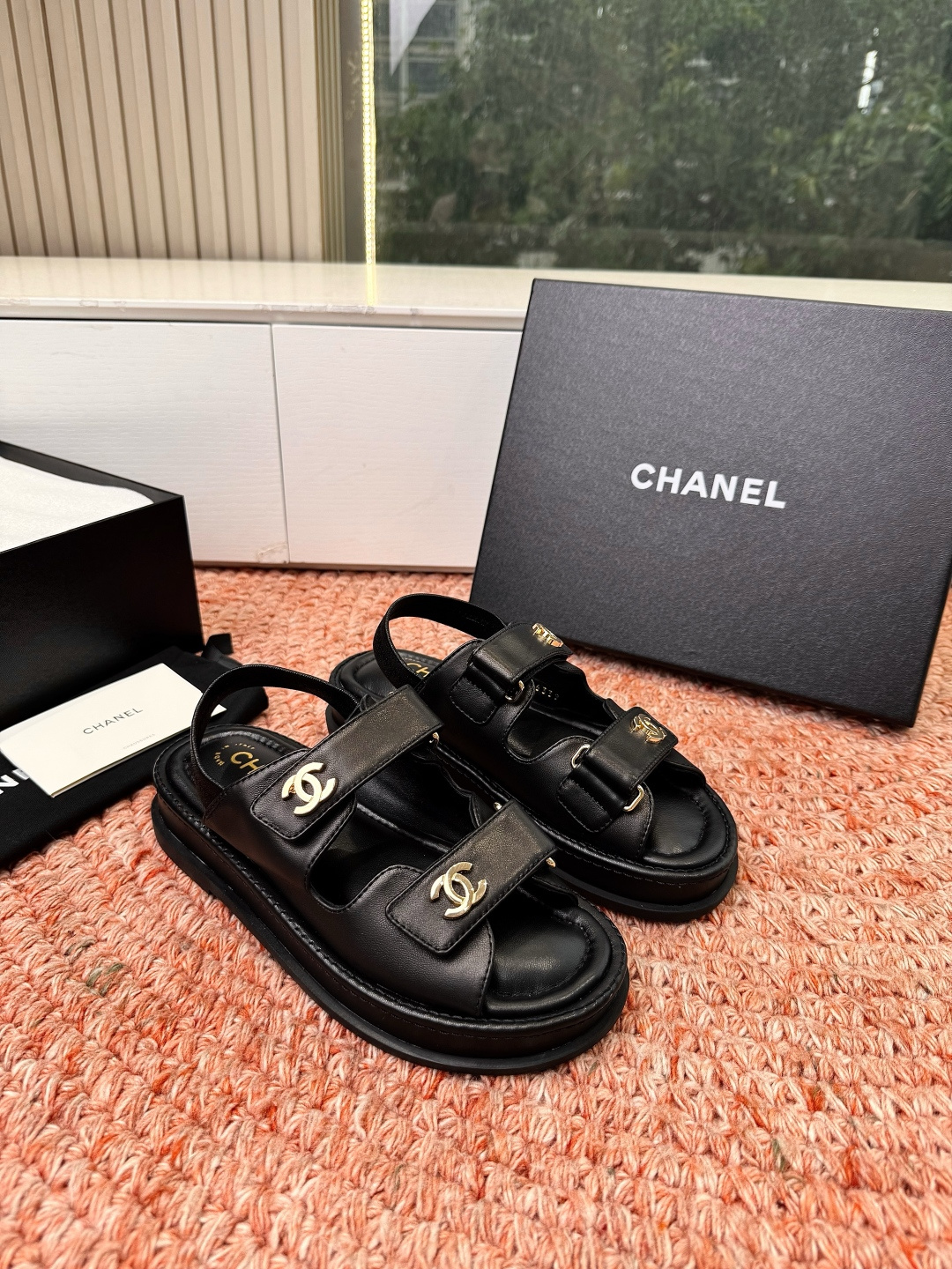 🌾G273顶级Chanel 2026ss小香沙滩凉鞋 顶级专柜品质 每年必入的经典款之一！最新出双C金属