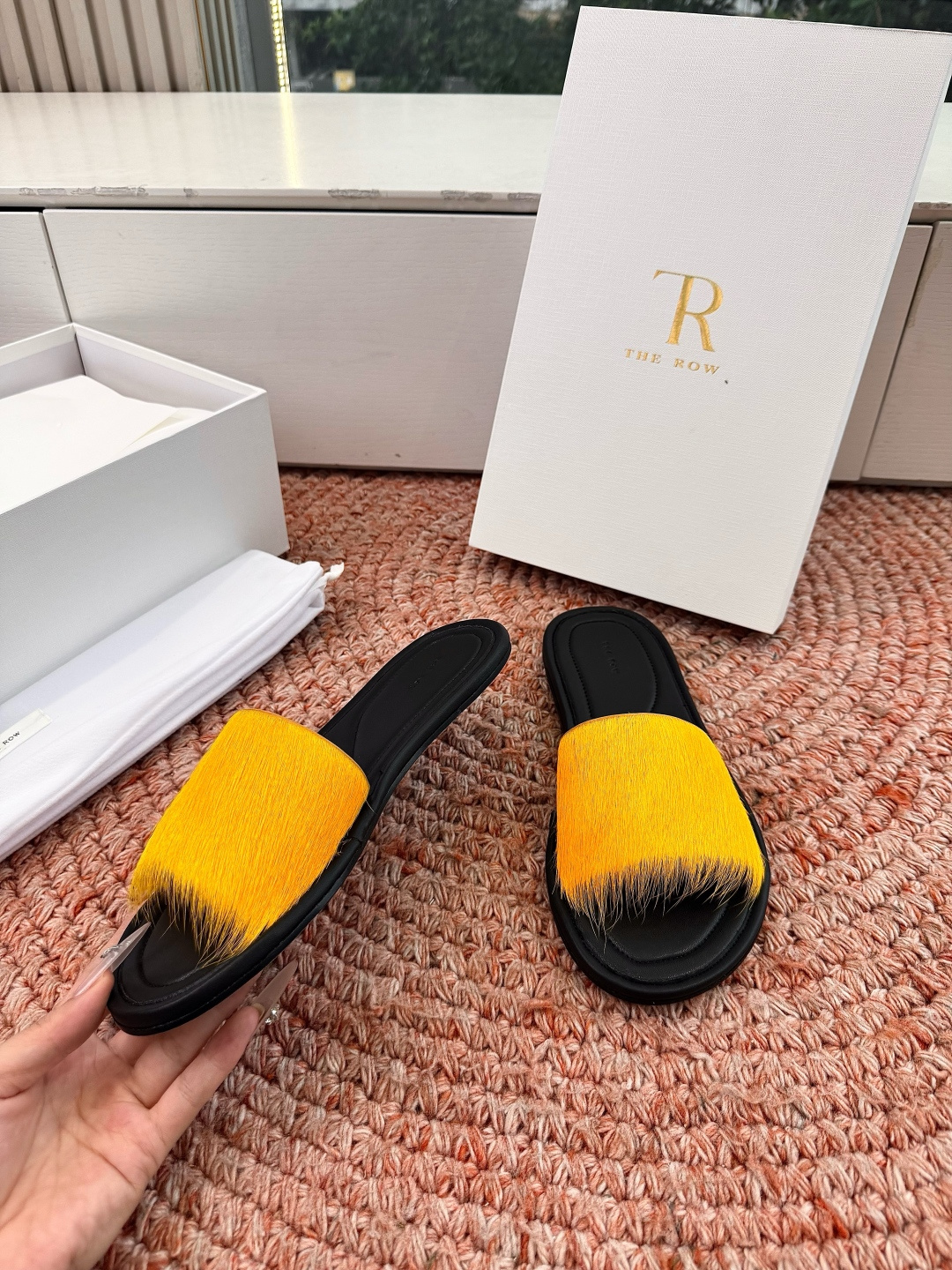 🌾G028所见即所得The row2026新款拖鞋凉鞋看到会做到这么精细、而且对脚的包容性特别强，把脚型