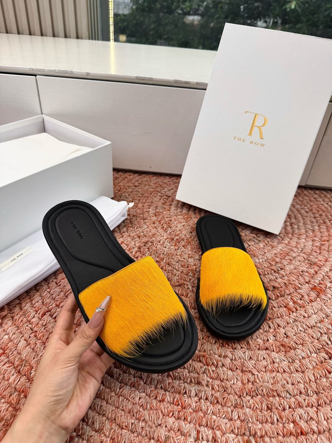🌾G028所见即所得The row2026新款拖鞋凉鞋看到会做到这么精细、而且对脚的包容性特别强，把脚型