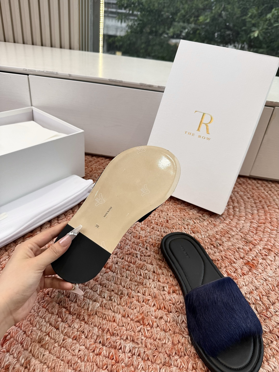 🌾G028所见即所得The row2026新款拖鞋凉鞋看到会做到这么精细、而且对脚的包容性特别强，把脚型