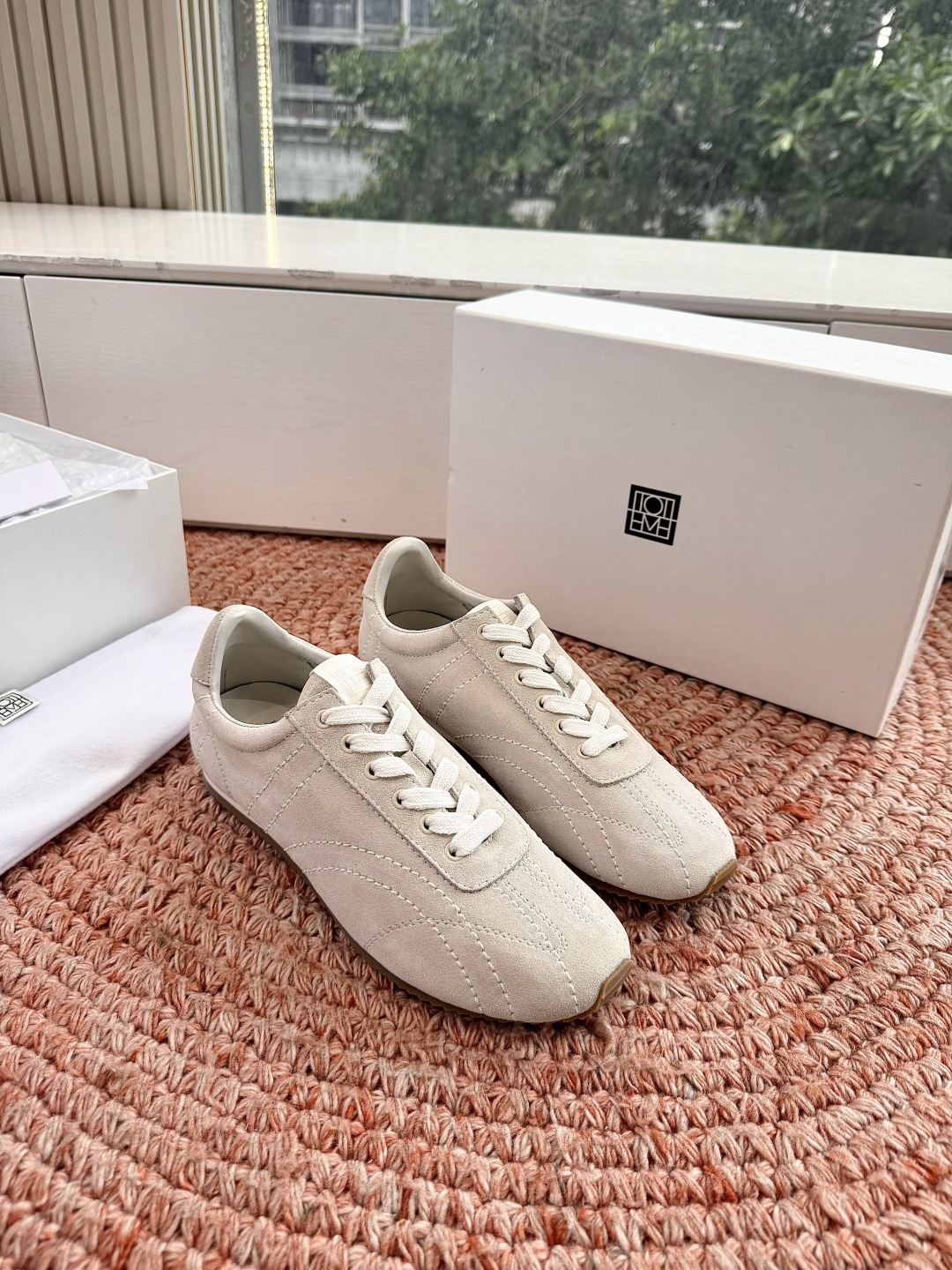 Designer Sneaker