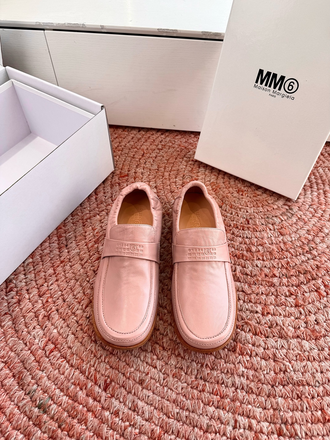 🌾G077顶级Maison Margiel*26SS 春夏新款复古懒人乐福鞋经典简约的乐福鞋版型，利落鞋