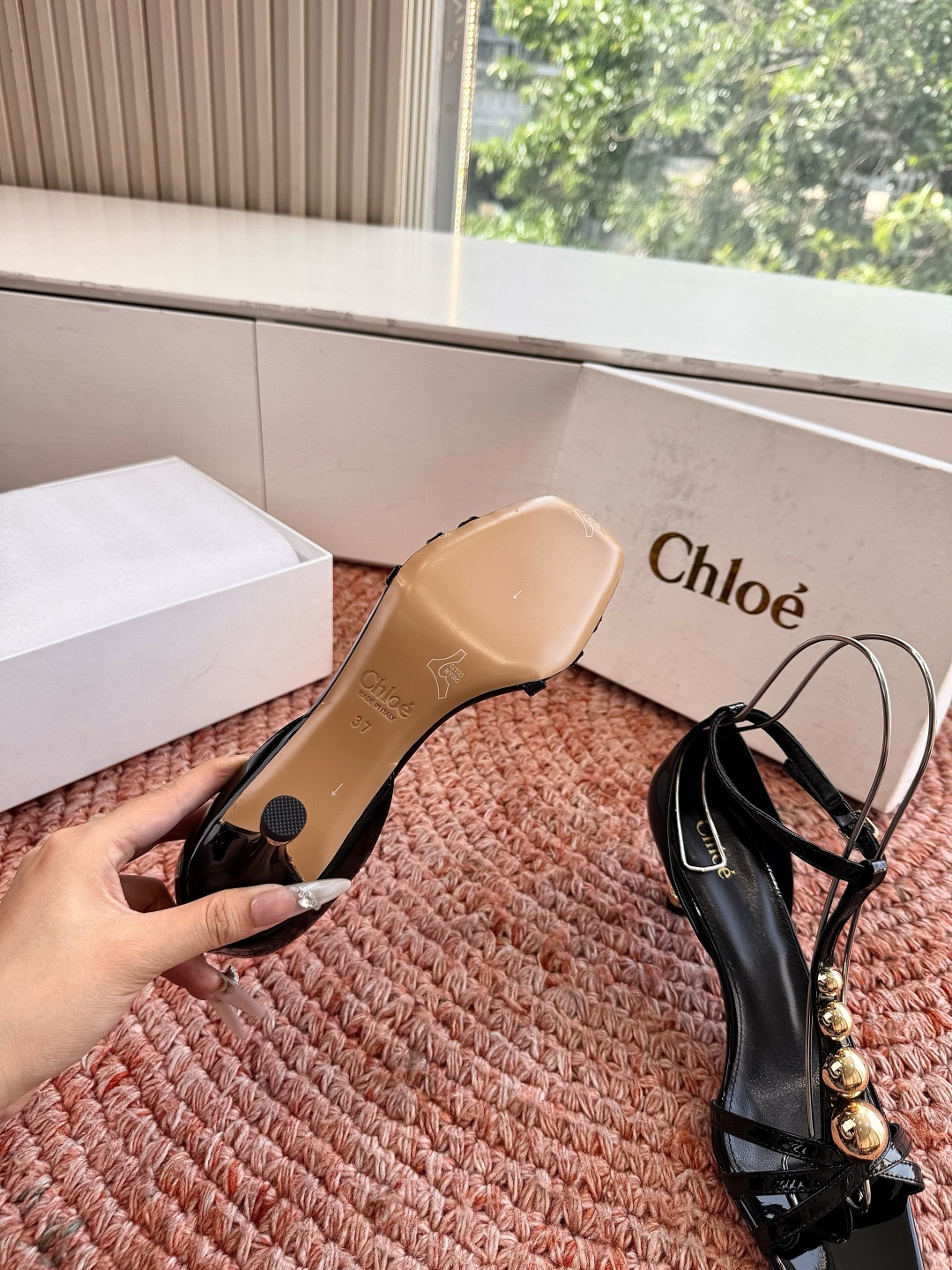🌾G213顶级品质Chloe 蔻依 2026 春夏新款 方头 交叉T字带 铆钉 高跟 凉鞋 单鞋Chlo