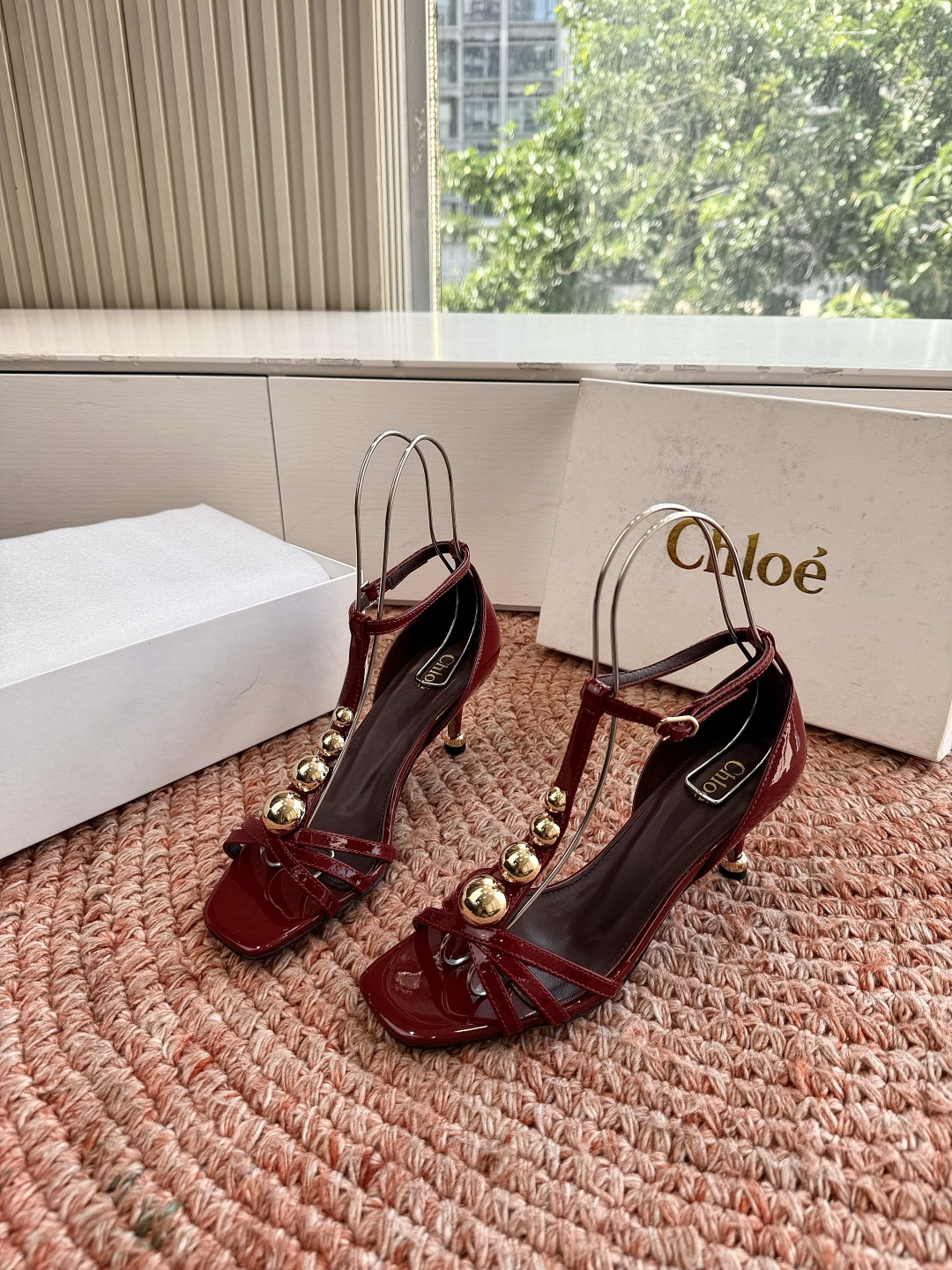 🌾G213顶级品质Chloe 蔻依 2026 春夏新款 方头 交叉T字带 铆钉 高跟 凉鞋 单鞋Chlo