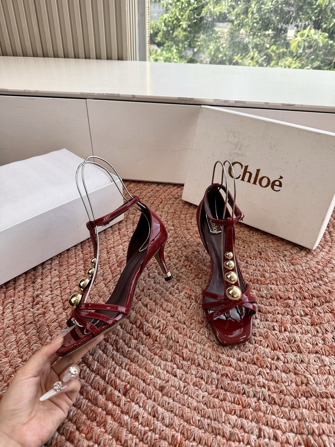 🌾G213顶级品质Chloe 蔻依 2026 春夏新款 方头 交叉T字带 铆钉 高跟 凉鞋 单鞋Chlo