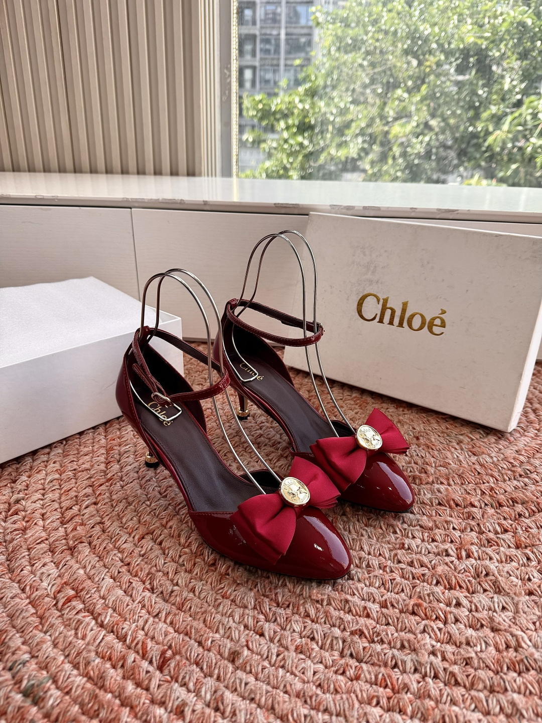 🌾G213顶级品质Chloe 蔻依 2026 春夏新款 方头 交叉T字带 铆钉 高跟 凉鞋 单鞋Chlo