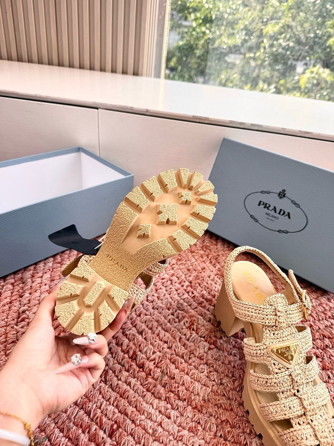 🌾G036顶级编织面全新最新高跟系列！Prada 普拉达2026春夏新款凉鞋系列 经典三角扣猪笼凉鞋 环