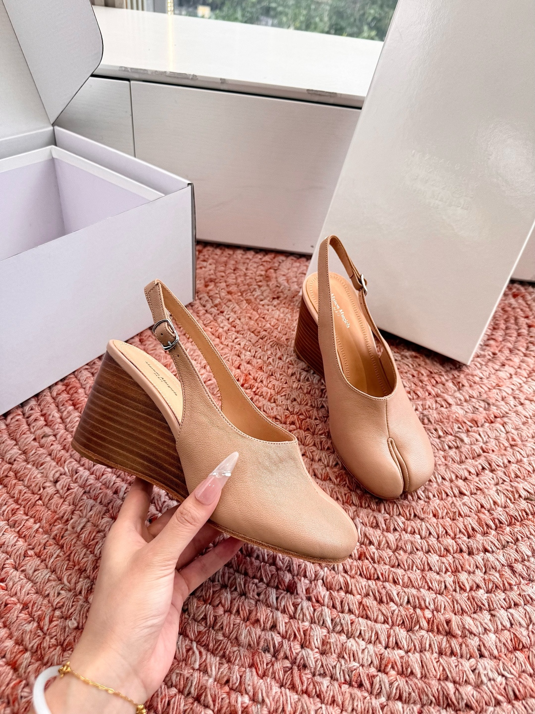 🌾G077代购级别2026 5Maison Margie马吉拉•分趾粗跟平底复古玛丽珍坡跟芭蕾舞指鱼嘴单