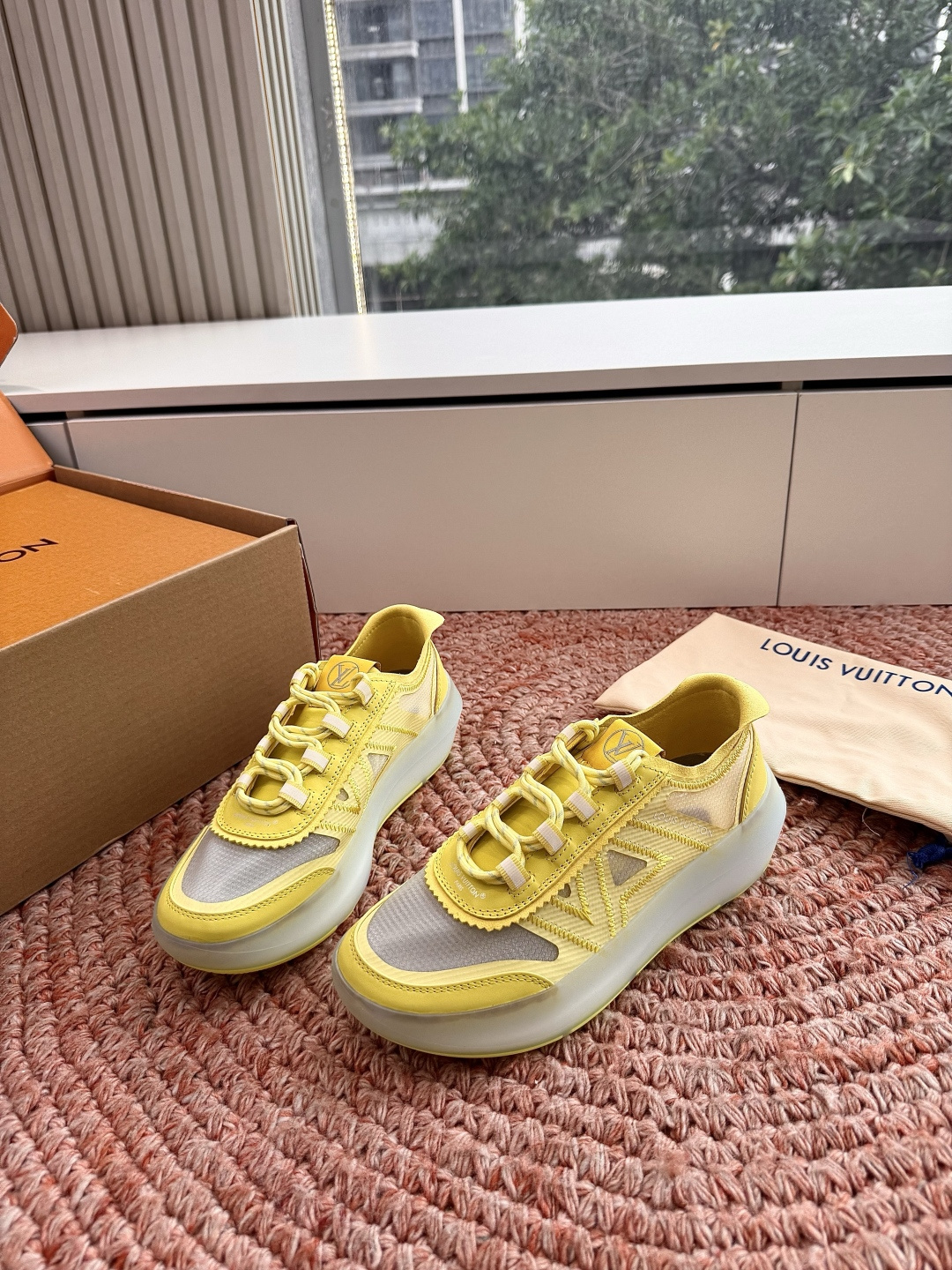 Designer Sneaker