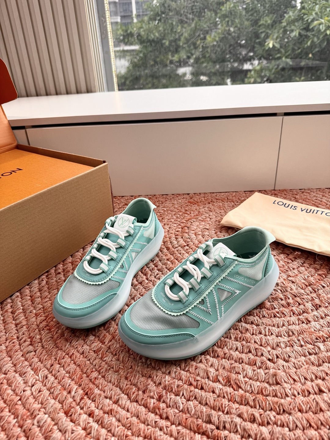 Designer Sneaker