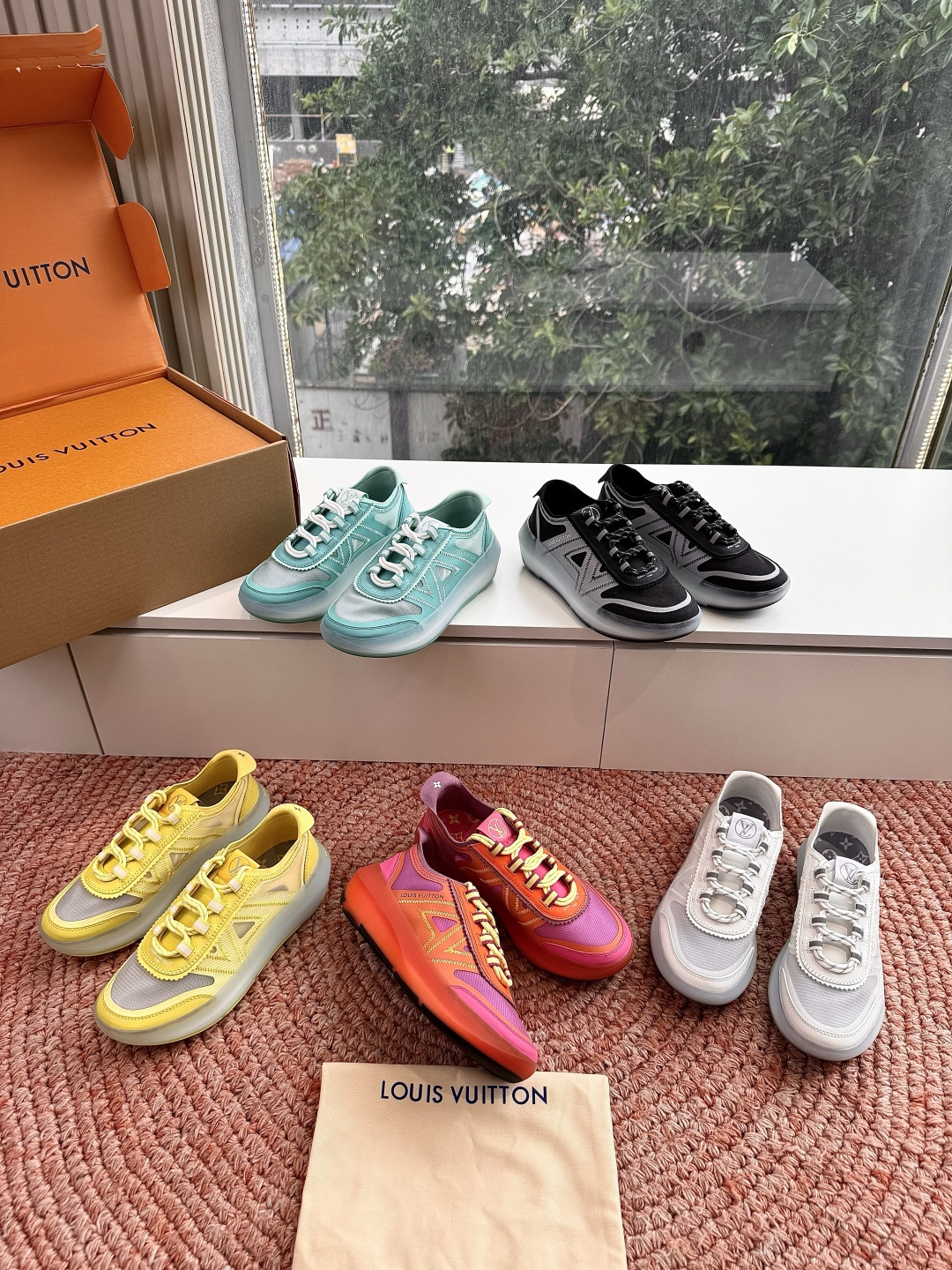 🌾G319所见即所得2026年春夏秀场上推出的 LV Footprint Soccer 芭蕾运动鞋是 P