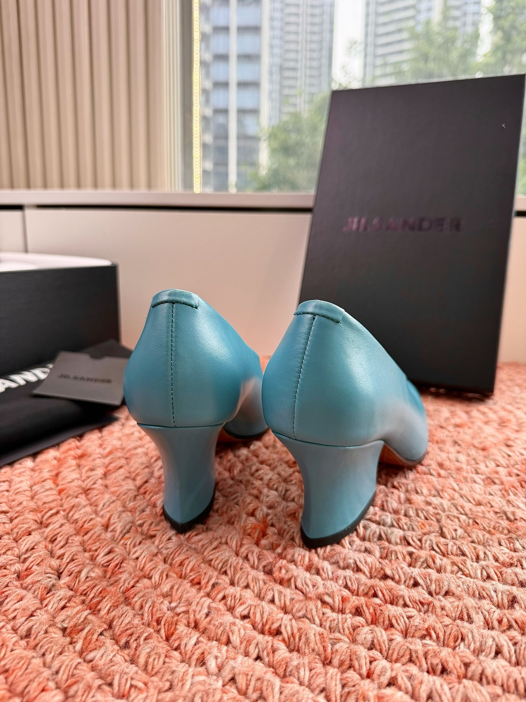 🌾G028小众潮牌jilsander*吉尔桑达𝐧𝐞𝐰26春夏走秀款简易复古粗跟圆头单鞋🔥！极简主义风格！