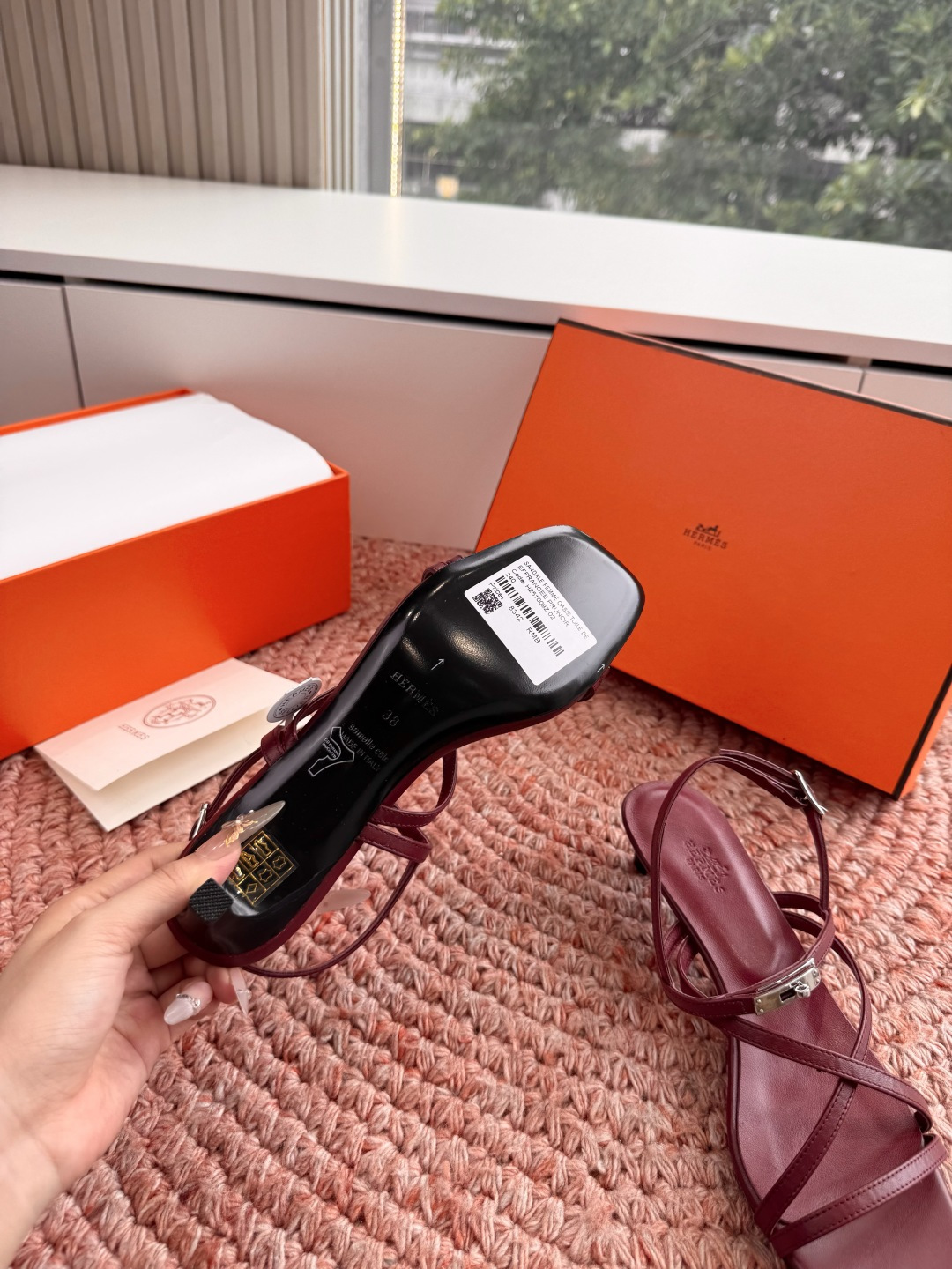 🌾G393顶级品质Hermès/爱马仕2026新品Kelly扣细带猫跟凉鞋当Kelly包的传奇基因邂逅夏