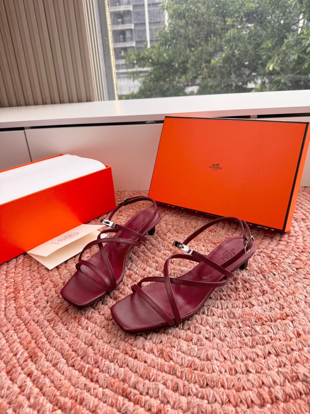🌾G393顶级品质Hermès/爱马仕2026新品Kelly扣细带猫跟凉鞋当Kelly包的传奇基因邂逅夏