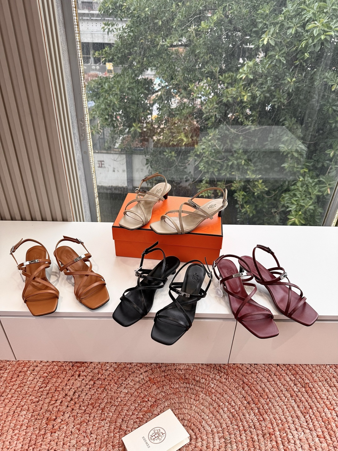 🌾G393顶级品质Hermès/爱马仕2026新品Kelly扣细带猫跟凉鞋当Kelly包的传奇基因邂逅夏