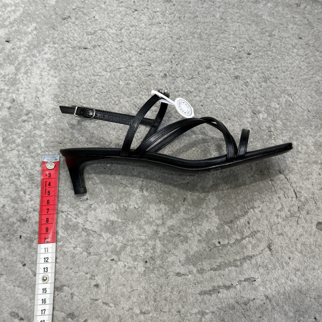 🌾G393顶级品质Hermès/爱马仕2026新品Kelly扣细带猫跟凉鞋当Kelly包的传奇基因邂逅夏