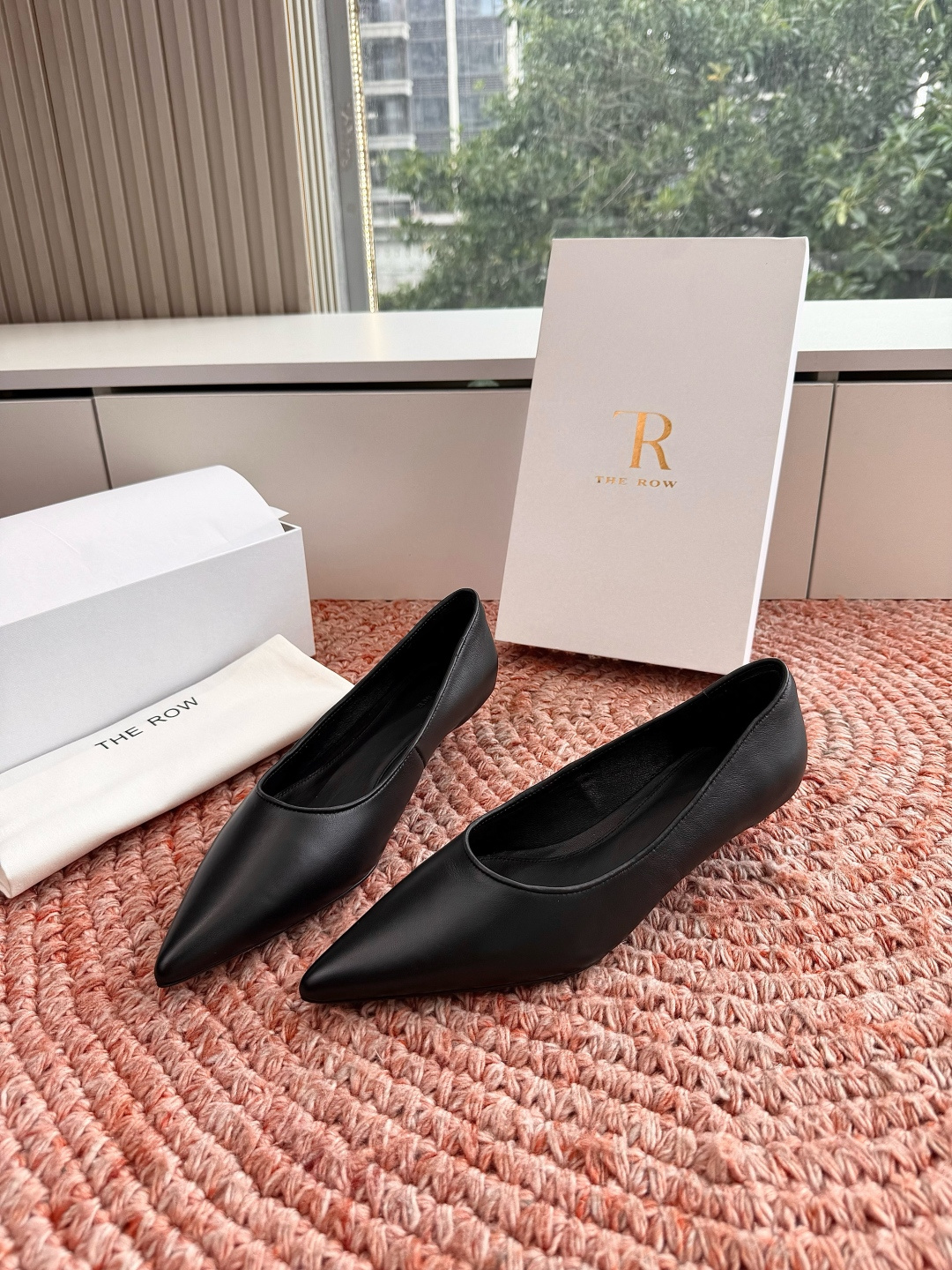 🌾所见即所得G213代购级别the roe慕乐包头拖鞋一定要收了它 有一丢高级又简约的感觉其实除了好看以 🌾所见即所得G213代购级别the roe慕乐包头拖鞋一定要收了它 有一丢高级又简约的感觉其实除了好看以