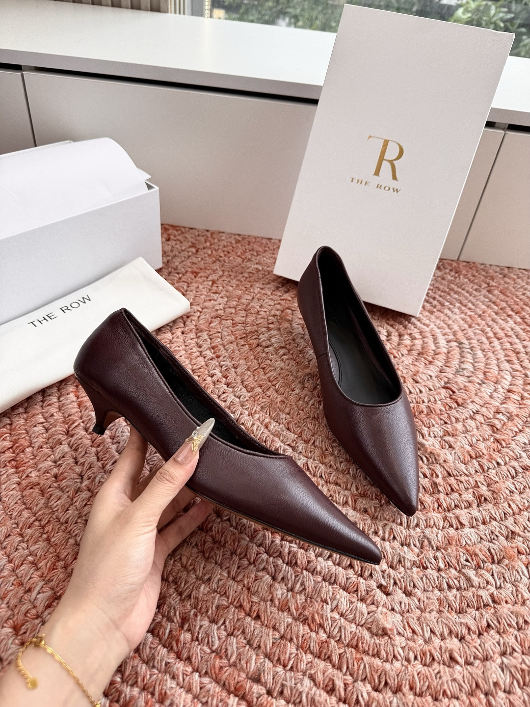 🌾所见即所得G213代购级别the roe慕乐包头拖鞋一定要收了它 有一丢高级又简约的感觉其实除了好看以 🌾所见即所得G213代购级别the roe慕乐包头拖鞋一定要收了它 有一丢高级又简约的感觉其实除了好看以