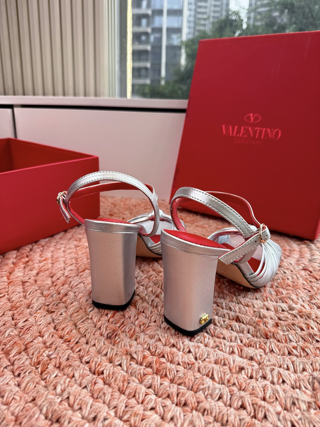 🌾G289所见即所得VALENTINO华伦天奴经典凉鞋单鞋春夏VLOGO SIGNATURE鞋型线条流畅