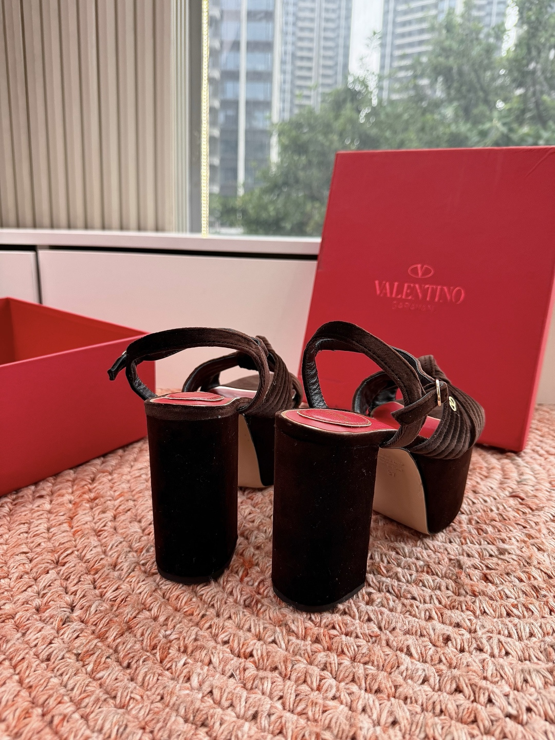 🌾G289所见即所得VALENTINO华伦天奴经典凉鞋单鞋春夏VLOGO SIGNATURE鞋型线条流畅