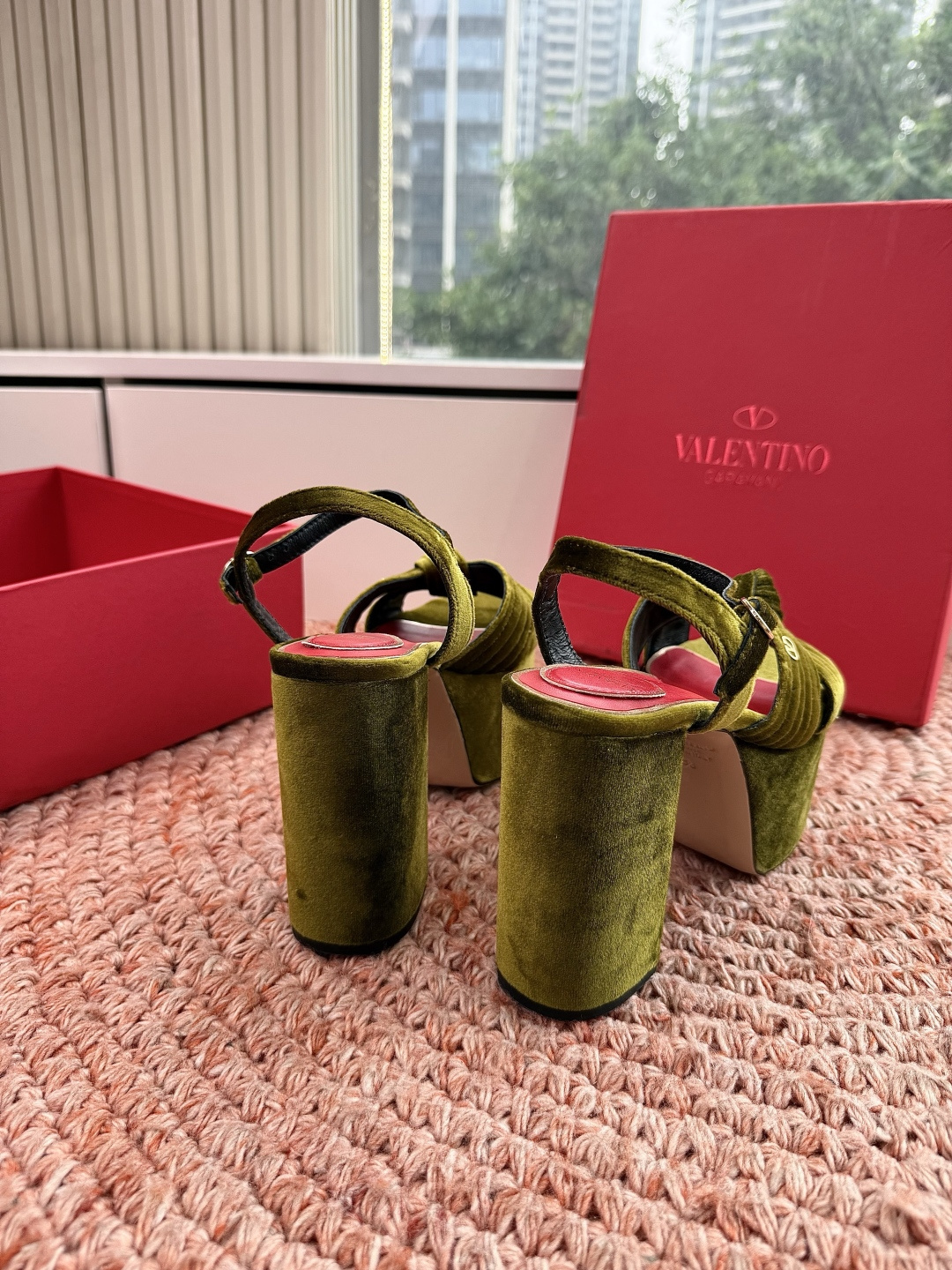 🌾G289所见即所得VALENTINO华伦天奴经典凉鞋单鞋春夏VLOGO SIGNATURE鞋型线条流畅