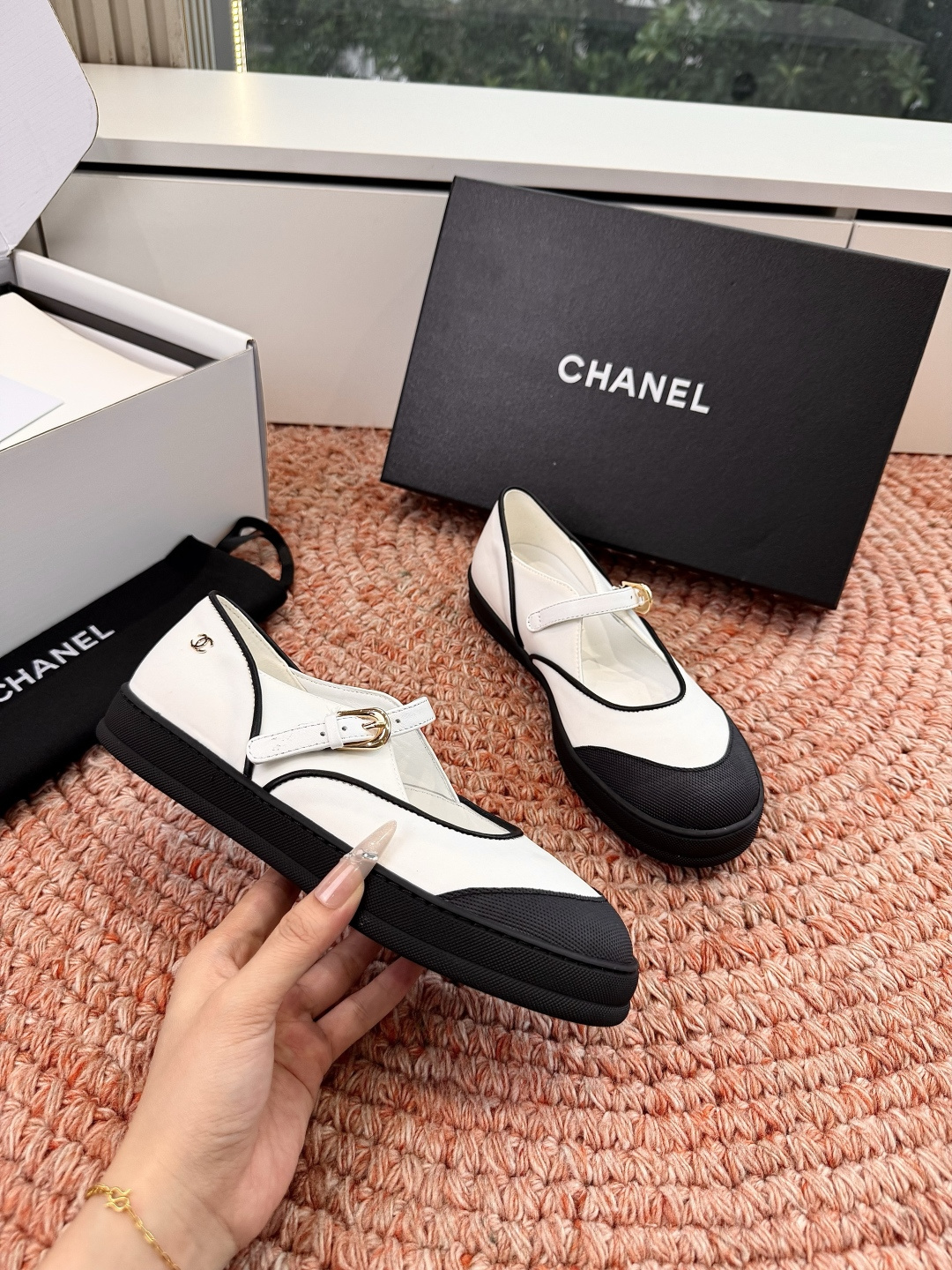 🌾G273顶级品质CHANEL26M🏖️懒人必备小红鞋今年九紫离火说是要穿点红色，一直想入好穿的红鞋，上