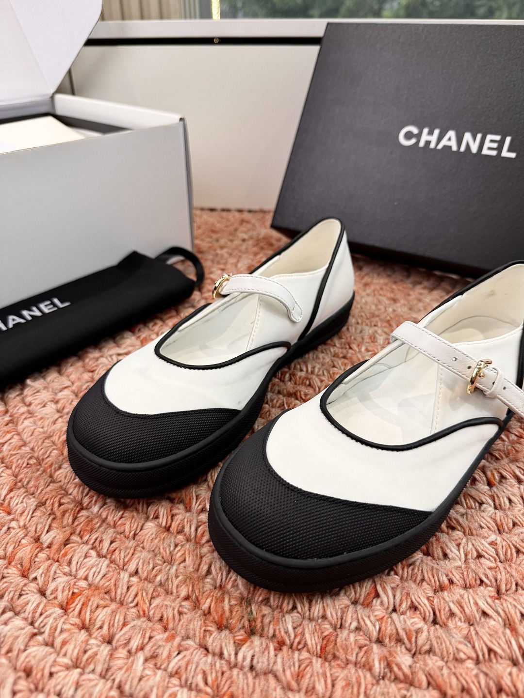🌾G273顶级品质CHANEL26M🏖️懒人必备小红鞋今年九紫离火说是要穿点红色，一直想入好穿的红鞋，上