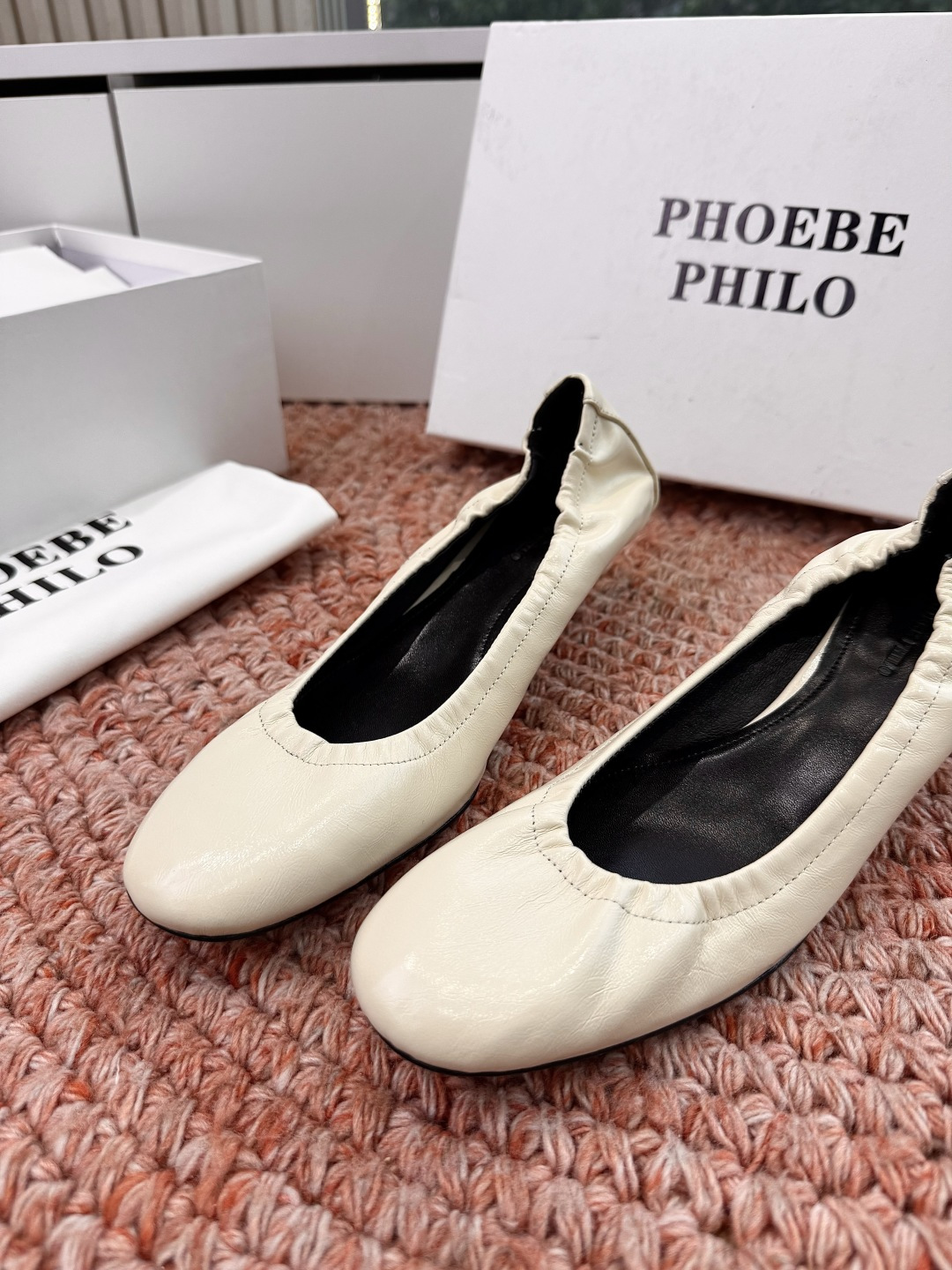 🌾G213顶级品质Phoebe Philo 26ss早春新款 小猫跟芭蕾舞鞋超软奶奶鞋小矮跟单鞋经典的芭