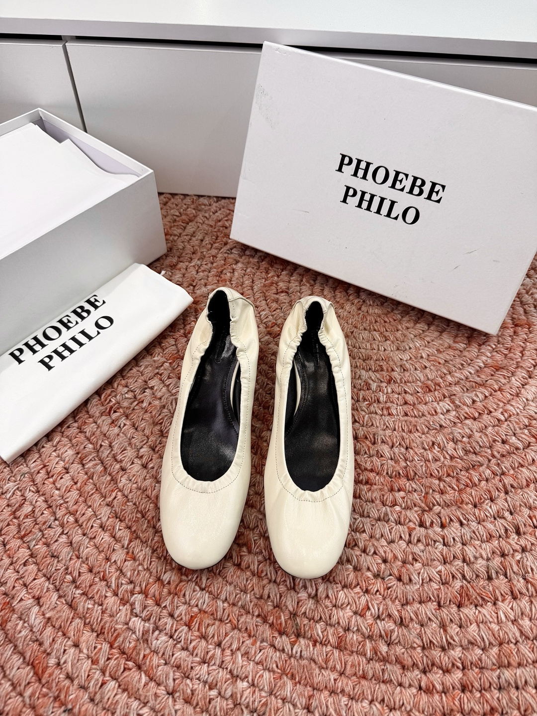 🌾G213顶级品质Phoebe Philo 26ss早春新款 小猫跟芭蕾舞鞋超软奶奶鞋小矮跟单鞋经典的芭