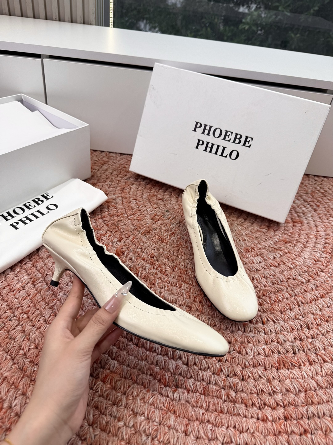 🌾G213顶级品质Phoebe Philo 26ss早春新款 小猫跟芭蕾舞鞋超软奶奶鞋小矮跟单鞋经典的芭