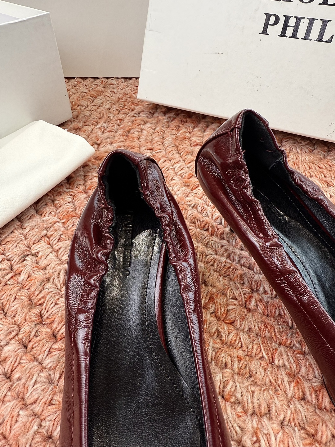 🌾G213顶级品质Phoebe Philo 26ss早春新款 小猫跟芭蕾舞鞋超软奶奶鞋小矮跟单鞋经典的芭