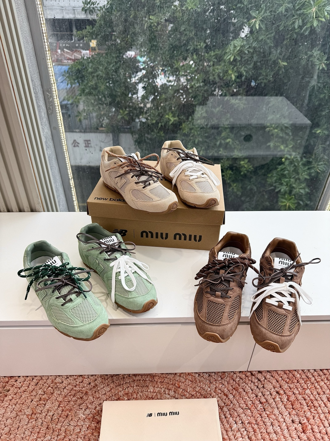 🌾统一飞机盒出货所见即所得G261Miu Miu 2026春夏新款走秀MiuMiu 德训 休闲鞋秀场工艺
