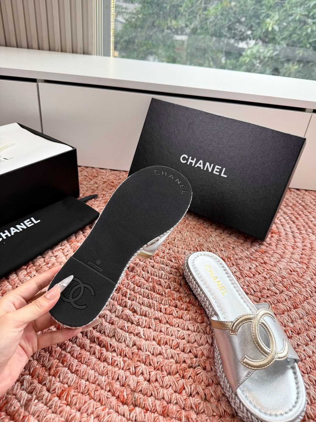 🌾G021顶级Chanel 2026ss小香沙滩凉鞋 顶级专柜品质 每年必入的经典款之一！最新出双C金属