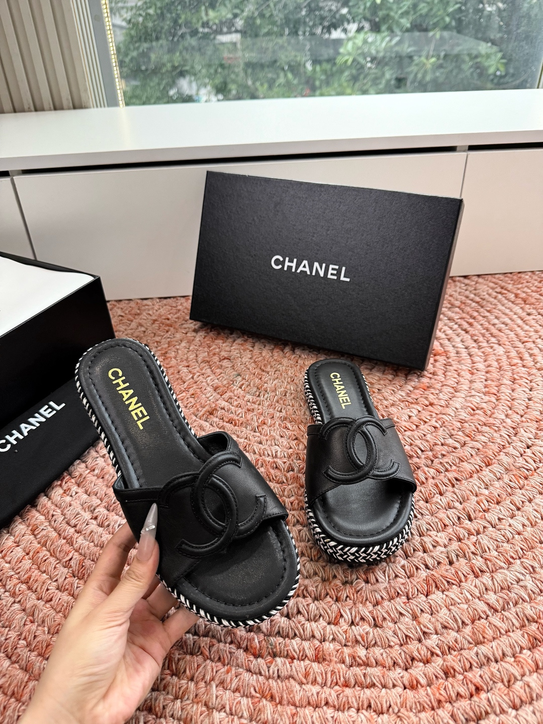 🌾G021顶级Chanel 2026ss小香沙滩凉鞋 顶级专柜品质 每年必入的经典款之一！最新出双C金属