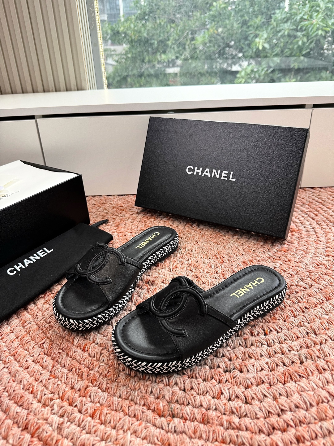🌾G021顶级Chanel 2026ss小香沙滩凉鞋 顶级专柜品质 每年必入的经典款之一！最新出双C金属