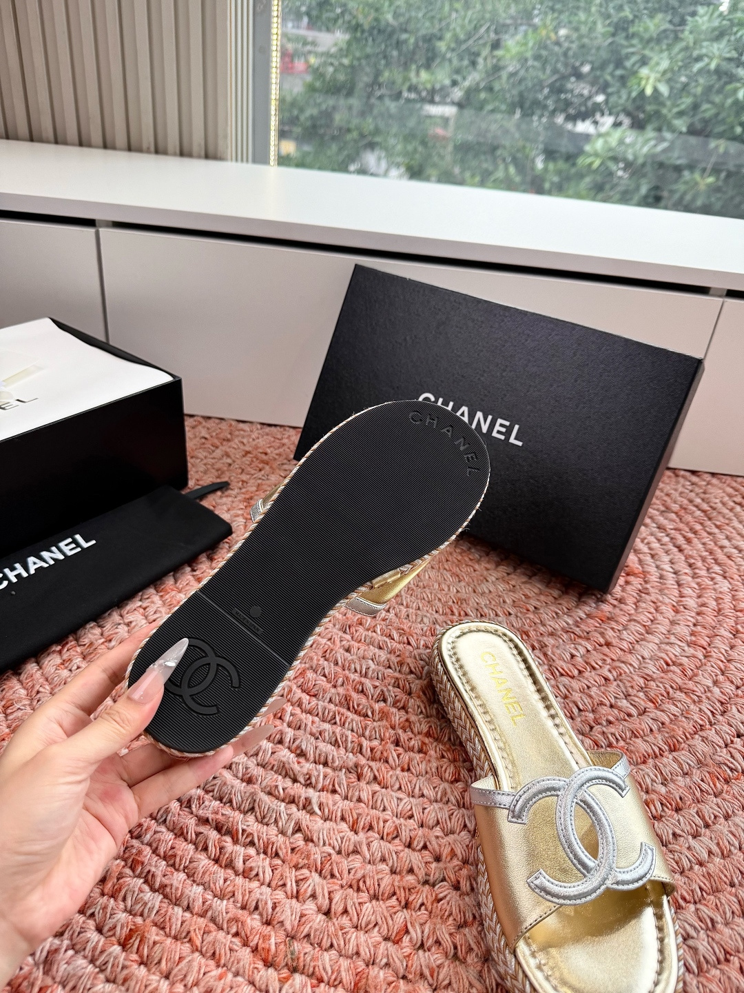 🌾G021顶级Chanel 2026ss小香沙滩凉鞋 顶级专柜品质 每年必入的经典款之一！最新出双C金属