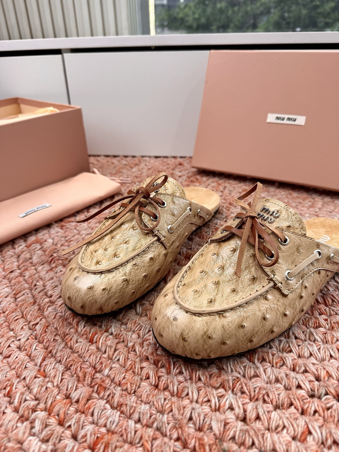 🌾配饰加10下单注明G261顶级品质甜酷女孩的鞋子清单，被MiuMiu承包了✨网面玛丽珍鞋，朋克皮带＋网