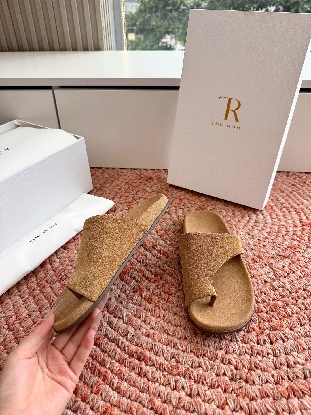 🌾所见即所得G679代购级别the roe慕乐夹脚拖鞋一定要收了它 有一丢高级又简约的感觉其实除了好看以 🌾所见即所得G679代购级别the roe慕乐夹脚拖鞋一定要收了它 有一丢高级又简约的感觉其实除了好看以