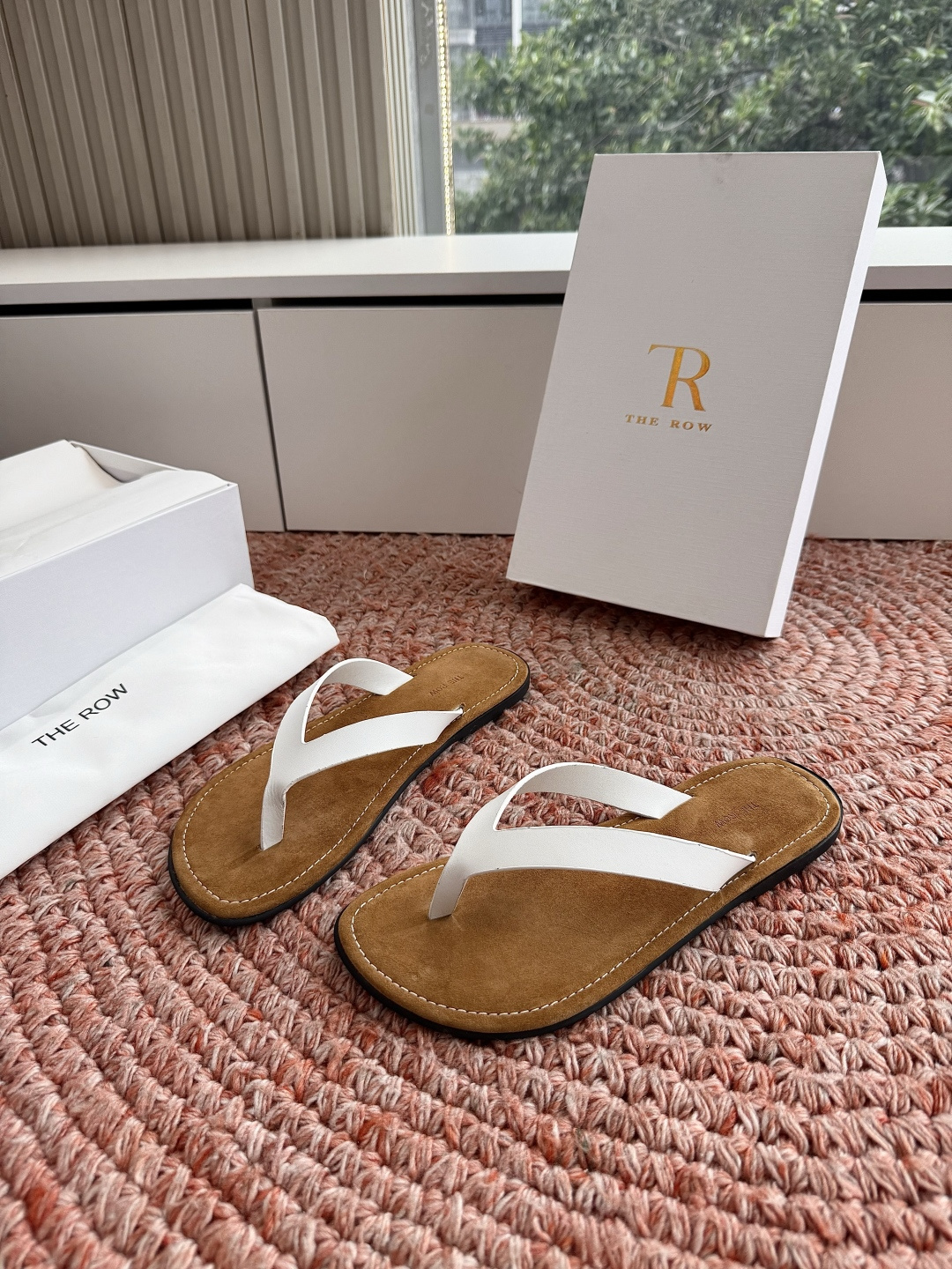 🌾所见即所得G679代购级别the roe慕乐夹脚拖鞋一定要收了它 有一丢高级又简约的感觉其实除了好看以 🌾所见即所得G679代购级别the roe慕乐夹脚拖鞋一定要收了它 有一丢高级又简约的感觉其实除了好看以