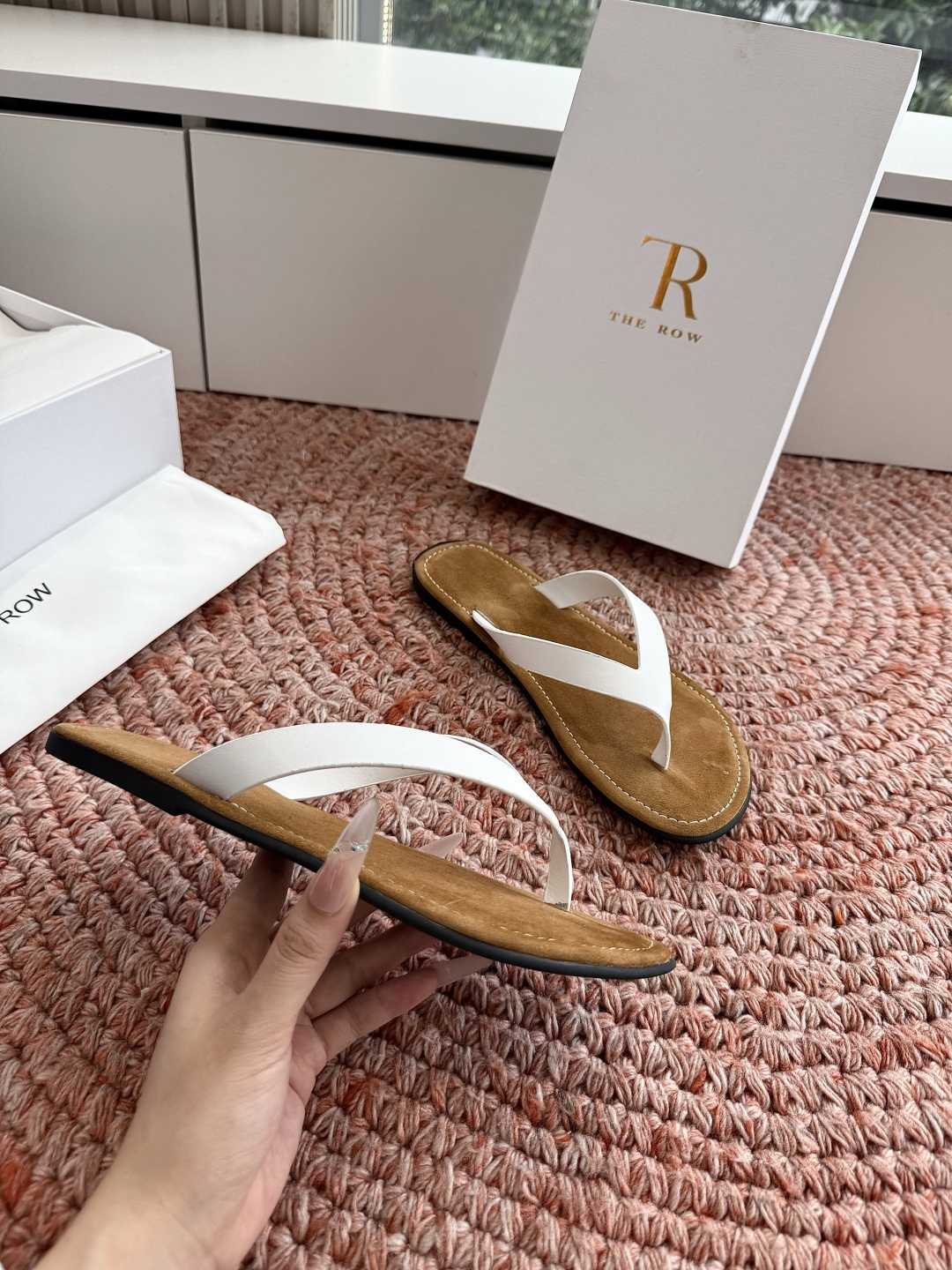 🌾所见即所得G679代购级别the roe慕乐夹脚拖鞋一定要收了它 有一丢高级又简约的感觉其实除了好看以 🌾所见即所得G679代购级别the roe慕乐夹脚拖鞋一定要收了它 有一丢高级又简约的感觉其实除了好看以