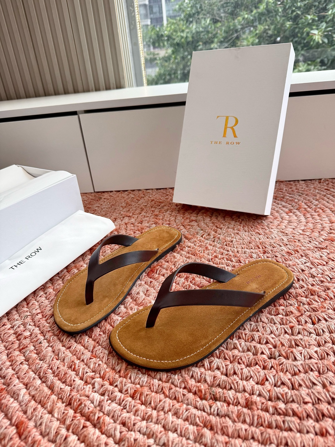 🌾所见即所得G679代购级别the roe慕乐夹脚拖鞋一定要收了它 有一丢高级又简约的感觉其实除了好看以 🌾所见即所得G679代购级别the roe慕乐夹脚拖鞋一定要收了它 有一丢高级又简约的感觉其实除了好看以