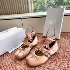 P🌾 G012Maison Margiela* 马吉拉𝟐𝟔𝐀𝐖新品MM6分趾tabi芭蕾鞋|极简主义的柔 P🌾 G012Maison Margiela* 马吉拉𝟐𝟔𝐀𝐖新品MM6分趾tabi芭蕾鞋|极简主义的柔