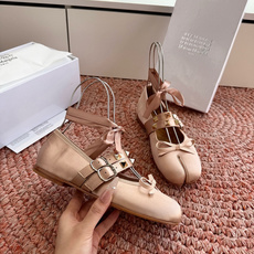 P🌾 G012Maison Margiela* 马吉拉𝟐𝟔𝐀𝐖新品MM6分趾tabi芭蕾鞋|极简主义的柔 P🌾 G012Maison Margiela* 马吉拉𝟐𝟔𝐀𝐖新品MM6分趾tabi芭蕾鞋|极简主义的柔