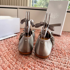 P🌾 G012Maison Margiela* 马吉拉𝟐𝟔𝐀𝐖新品MM6分趾tabi芭蕾鞋|极简主义的柔 P🌾 G012Maison Margiela* 马吉拉𝟐𝟔𝐀𝐖新品MM6分趾tabi芭蕾鞋|极简主义的柔