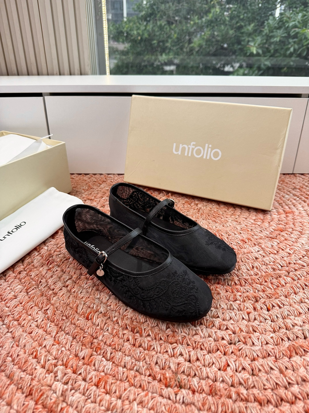 🌾G213Unfolio 26ss 夏季新款简约而不简单 交叉带设计 勾勒随性线条透气网面质朴棕褐 还是 🌾G213Unfolio 26ss 夏季新款简约而不简单 交叉带设计 勾勒随性线条透气网面质朴棕褐 还是