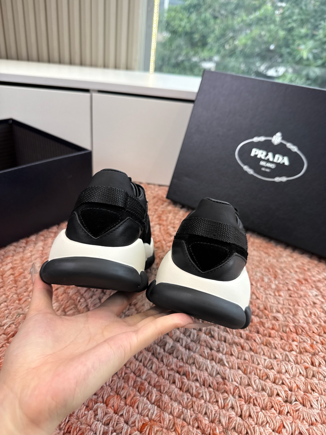 🌾男➕20[微笑]G011新色系最高版 Prada普拉达情侣款 厚底 休闲运动鞋 这款运动鞋延续经久不衰