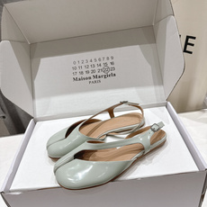 高版本出厂 平底 【Maison Margiela】MM6马吉拉2026ss新品夏季平底分趾鞋凉鞋~夏季 高版本出厂 平底 【Maison Margiela】MM6马吉拉2026ss新品夏季平底分趾鞋凉鞋~夏季